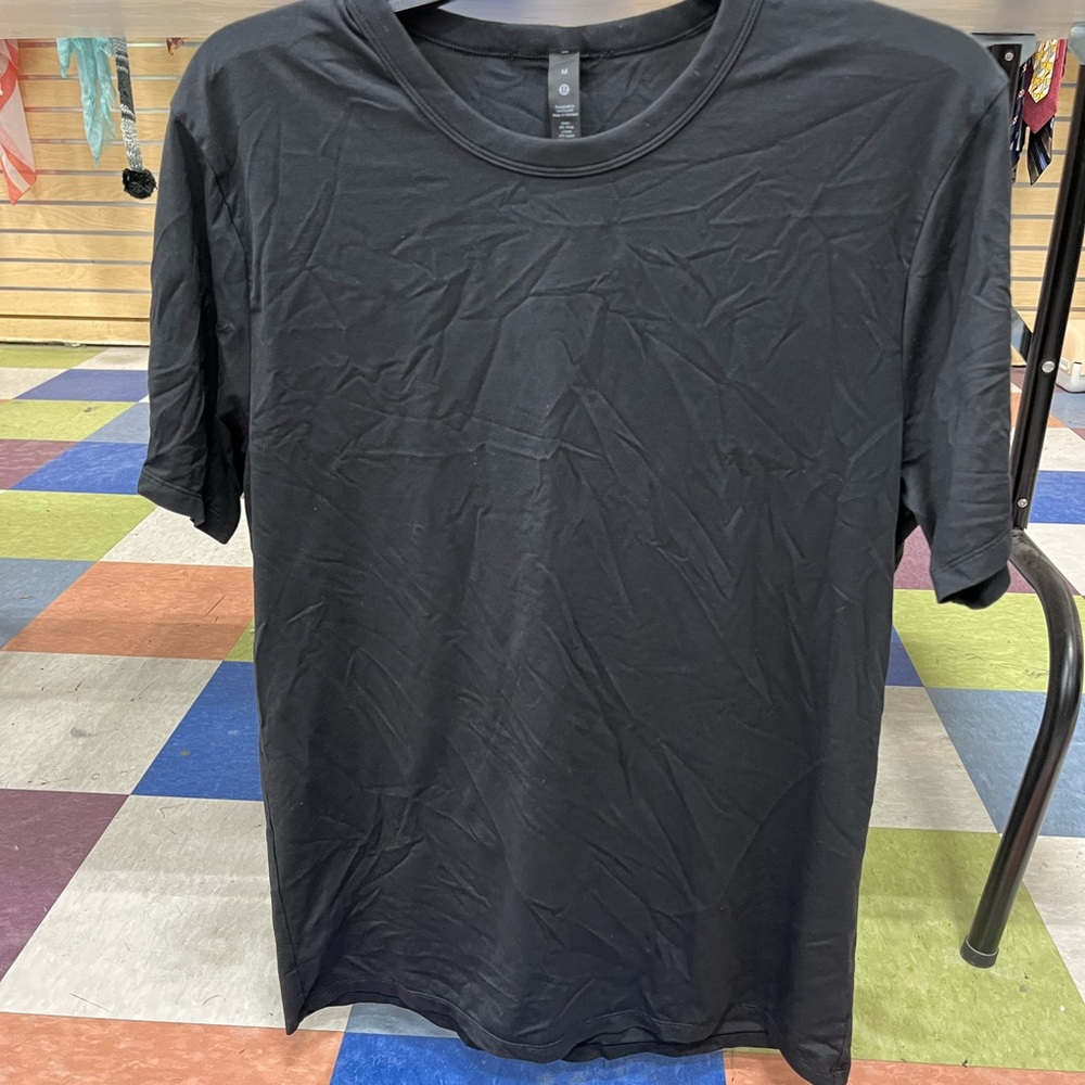 Lululemon Fundamental Tee